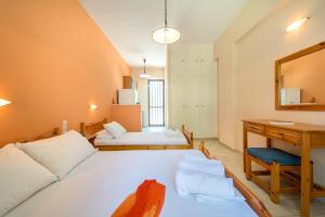 Helen & Theo Studios