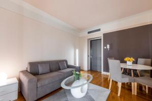 Appartamento Monolocale - Via Romagnosi 4 B