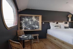 LA PENICHE - Bed And Bicycle - Tournon