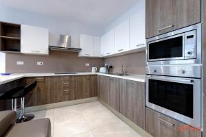 Pretty Beachfront Penthouse in Mellieha