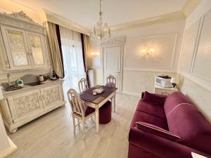 Ghibellines Apartments