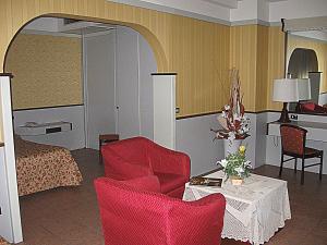 Classic Quadruple Room room in Hotel Maxim