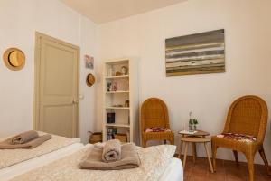 B&B / Chambres d'hotes Les Chambres du Lavoir Vert : Chambre Double - Vue sur Jardin