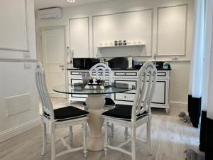 Ghibellines Apartments