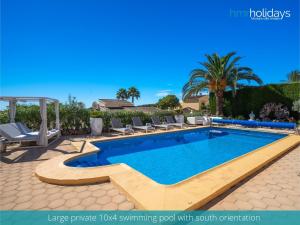 Villa Eliana by HMR Holidays