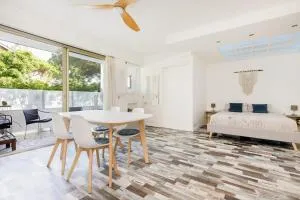 Grand Studio neuf face port et plage, parking privé - 戈尔夫瑞昂
