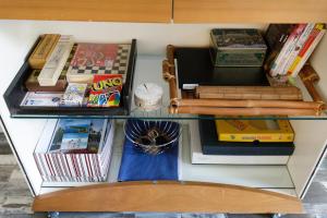 Grand Studio neuf face port et plage, parking privé