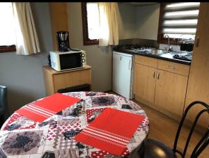 Campings Le chalet de Baptiste : photos des chambres