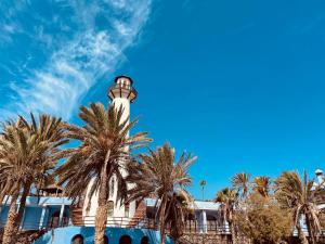 VIVIENDA ÚNICA EN PRIMERA LÍNEA DE PLAYA