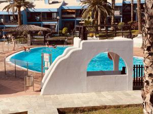 VIVIENDA ÚNICA EN PRIMERA LÍNEA DE PLAYA