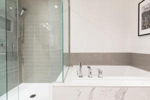 Hip, Stylish Apartment In Little Italy by Den Stays