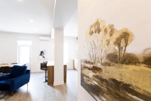 Huge 2 Bdr with Balcony in Mile End by Den Stays