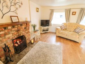 Shaws Hill Farmhouse