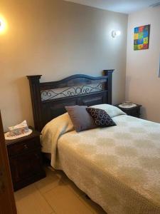 2 Rooms, 1 King Size bed, 64" Smart HDTV