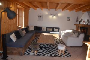 Maisons de vacances Chalet Les Copains : Maison 5 Chambres