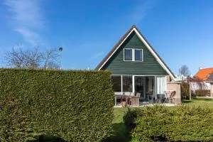 Bungalow 6 op Recreatiepark De Wielen - Sint Maartensbrug