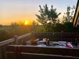 Lodges Shanti Lac Cabanes gites insolites et espace bien-etre Bordeaux : photos des chambres