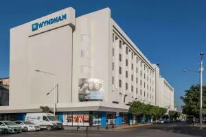 Wyndham Executivo Culiacan - Lima del Alto