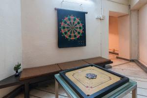 StayVistas Shantam House - Diverelaxation with a pool and tennis lawn