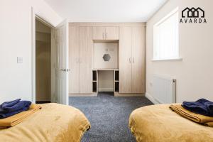 Oxheys House - 5 Bedrooms Contractors Parking