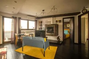 Amo Bucharest - Bucarest