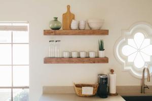 Scottsdale Condo with Patio, Pool and Hot Tub!