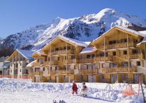 Appart'hotels Madame Vacances Residence Le Parc Des Airelles : photos des chambres
