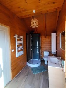 Campings Les Cabanes d'Herande : photos des chambres