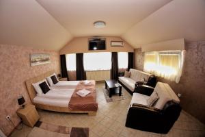 Family Room with Private Bathroom room in Apartmani Zecevic Niksic