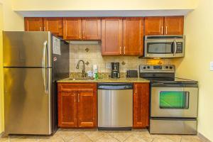 Towers On The Grove 724 Direct Oceanfront Suite Sleeps 6 guests