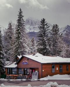 Castle Mountain Chalets