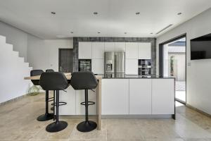 Villas Superbe Villa moderne a proximite de Lourmarin : photos des chambres