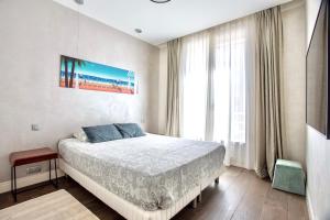 Luxurious 2 Bedrooms Apartment, 30 meter from beach