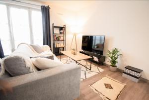 Appartements Joli studio tout confort a 2 pas de la gare Poissy : photos des chambres