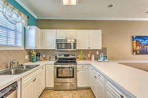 2 Mi to Beach Myrtlewood Condo with Resort Perks!