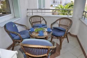 Apartment Milka - 150 m from sea