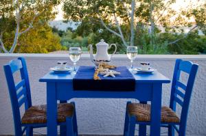 Helen's Budget Accommodation Paros Greece