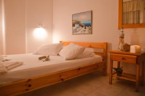 Helen's Budget Accommodation Paros Greece