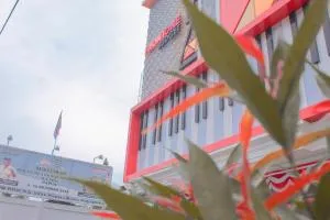 Front One Budget Abepura - Pim