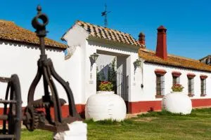 Cortijo Hato Ratón, perfecto para disfrutar unos días con familia y amigos - Aznalcázar
