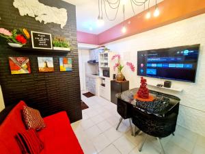 The Red Keep Condotel Tagaytay Cityland Prime Residences with 55in 4k TV & Netflix