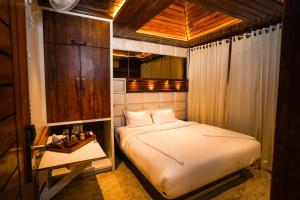 Krishnas Wood Villas