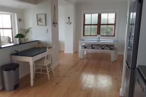 18 Steps - Seaside Cottage with breathtaking views