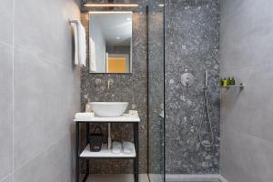 Acropolis Premium Residence