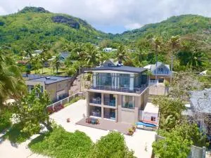 Bacova Sur Mer by Le Domaine de Bacova - Pointe Au Sel 