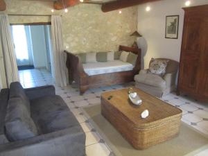 Maisons de vacances Maison provencal avec PISCINE : photos des chambres