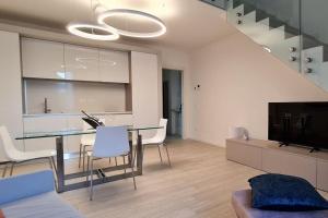 Queen Verona Luxury Apartment