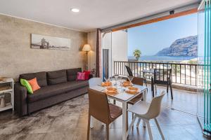 Amazing Atlantic and Breathtaking Mountains Views