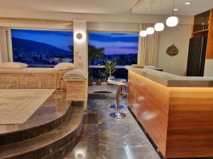 The One 360 Skyline Athens Penthouse