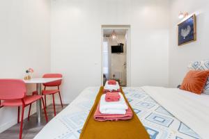Appartements StayLib - Chic and Cosy 2 rooms porte de Montmartre : photos des chambres